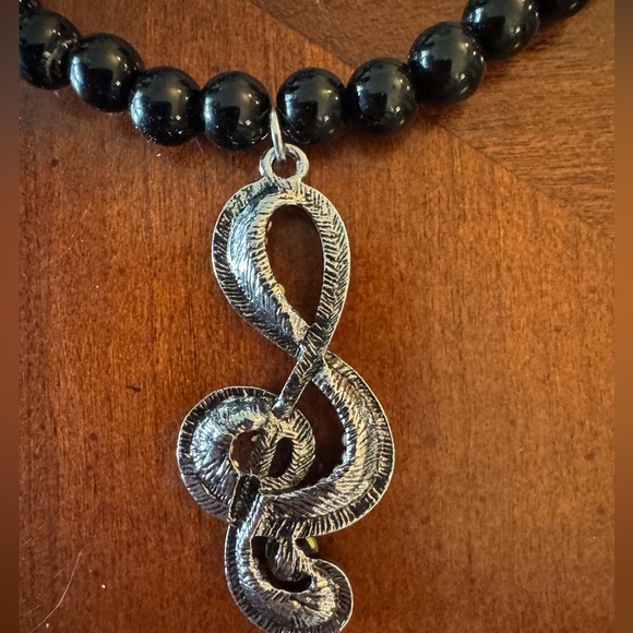Rainbow Treble Clef, Music Pendant Charm Faux Black Pearl Beaded Necklace - Picture 7 of 9